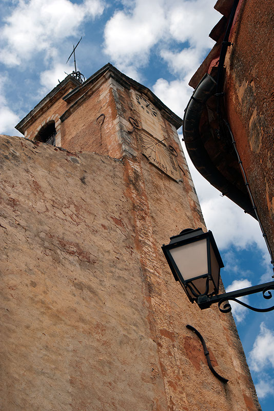 58) Église  de Roussillon